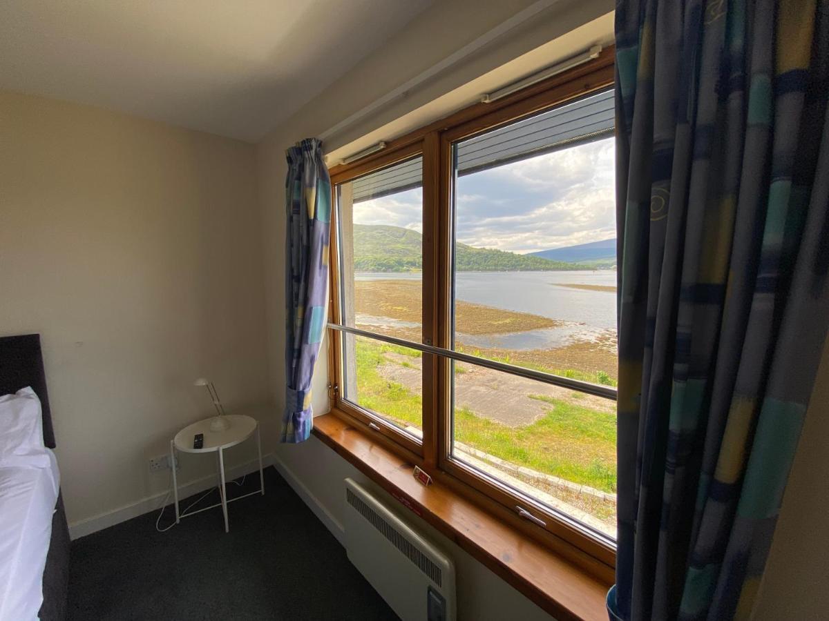 Waterfront Lodge - Accommodation Only Fort William Exterior photo