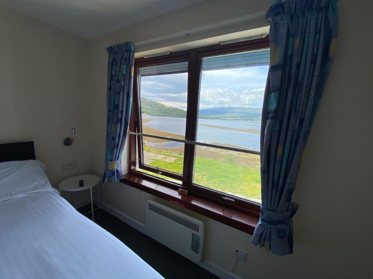 Waterfront Lodge - Accommodation Only Fort William Exterior photo
