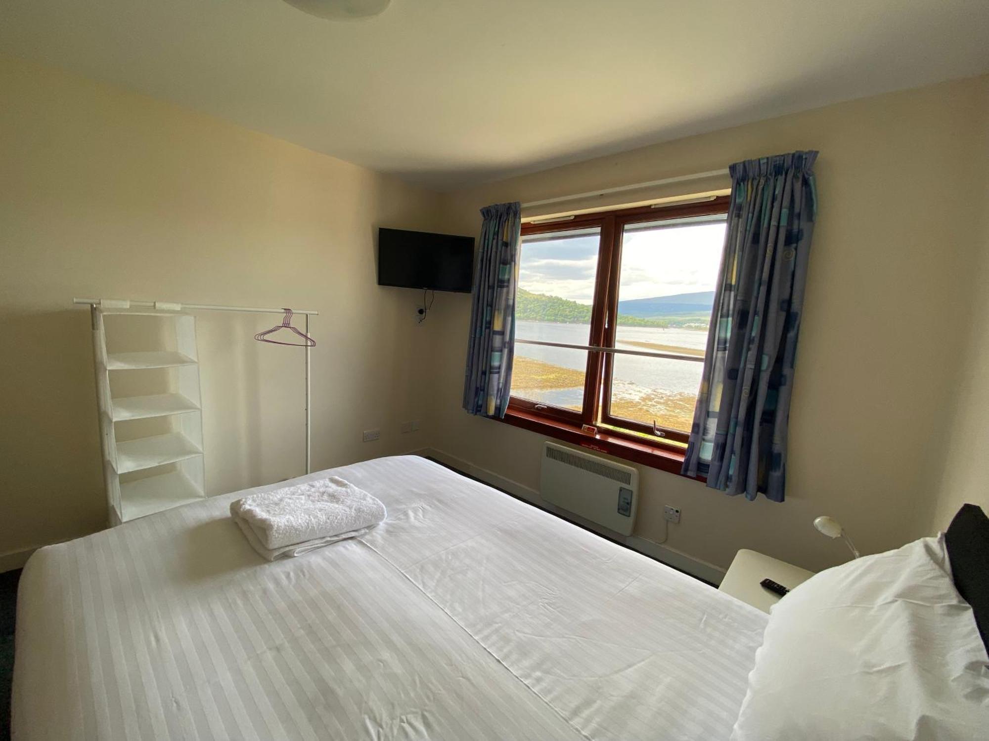 Waterfront Lodge - Accommodation Only Fort William Room photo