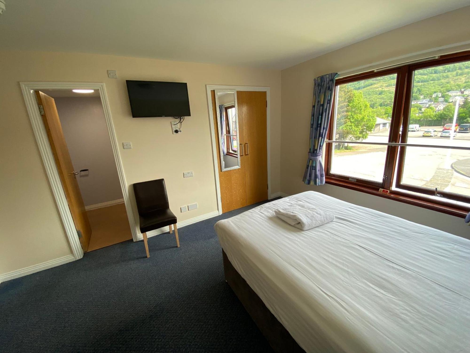 Waterfront Lodge - Accommodation Only Fort William Room photo