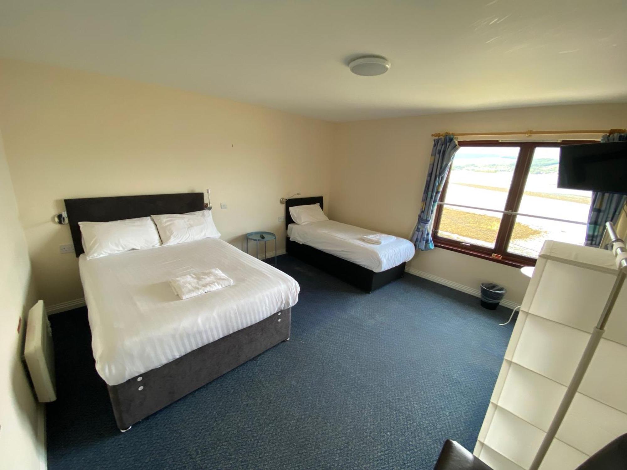Waterfront Lodge - Accommodation Only Fort William Room photo